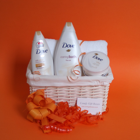 Bubble bath gift set, bath gift baskets for her, Dove body wash gifts for her, body cream gift baskets UK delivery