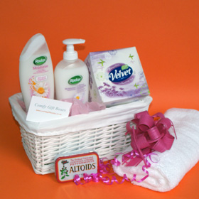 Get well soon hospital gifts, get well soon gifts to send to hospital UK, bedside recovery gift baskets, hospital patients presents, get well hospital presents delivered