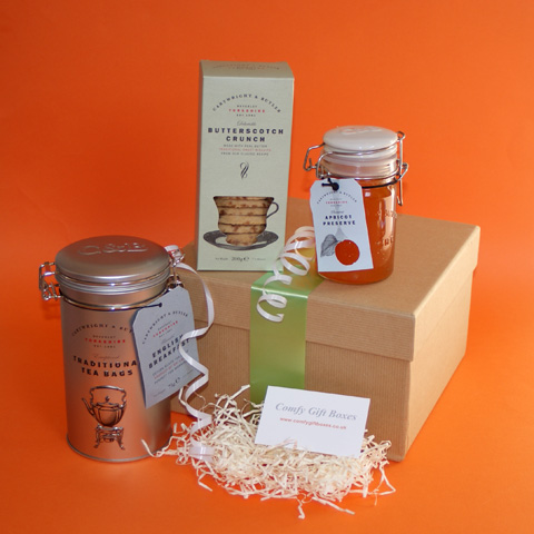 House warming gift hamper ideas, new home hampers UK, tea and biscuits hampers, moving house gift hampers delivered, housewarming hamper UK delivery