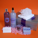 Pamper gifts for new mums, lavender pamper gifts UK, bath pampering gifts delivered, relaxing pamper bath for women