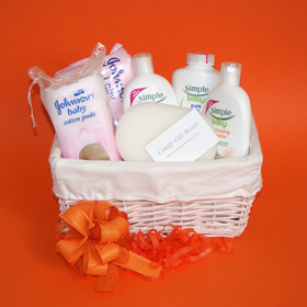 Neutral new baby gift hampers, gift hampers for new babies, new baby congratulations gifts, gift ideas for new babies, Johnsons® baby hampers