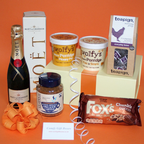 Champagne house warming gift hamper for couples, unusual housewarming gift hampers, new ideas for new home gifts, housewarming gift hampers UK