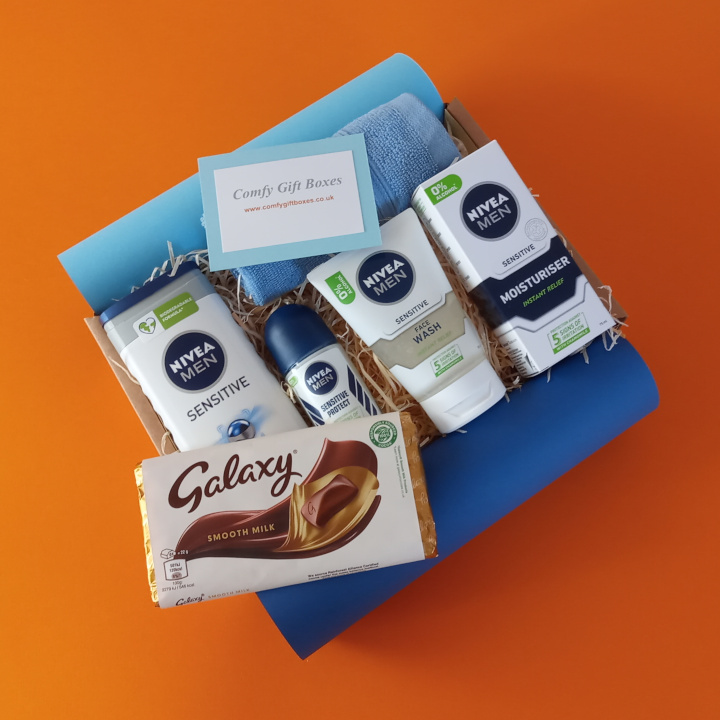 Galaxy chocolate Nivea pamper gifts for men, mail gift ideas, chocolate gift ideas for men UK delivery, mens chocolate pampering presents UK