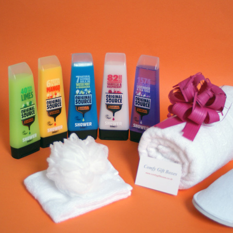 Shower time pamper hamper gift set for her, Original Source shower pamper gift ideas UK delivery, pamper gift sets for women